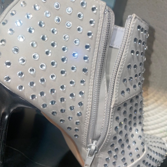 Steve Madden Women's Rhinestone Heels - Picture 3 of 7